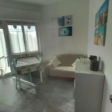 Frontespiaggia Apartment