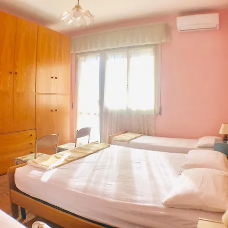 Frontespiaggia * チェルヴィア