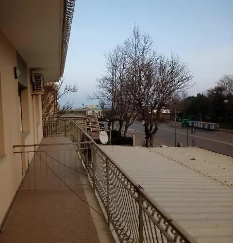 Lägenhet Frontespiaggia Cervia