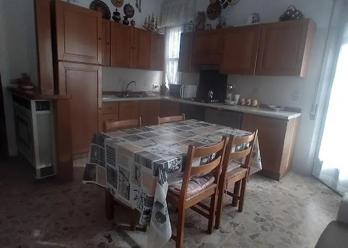 公寓 Frontespiaggia 切尔维亚