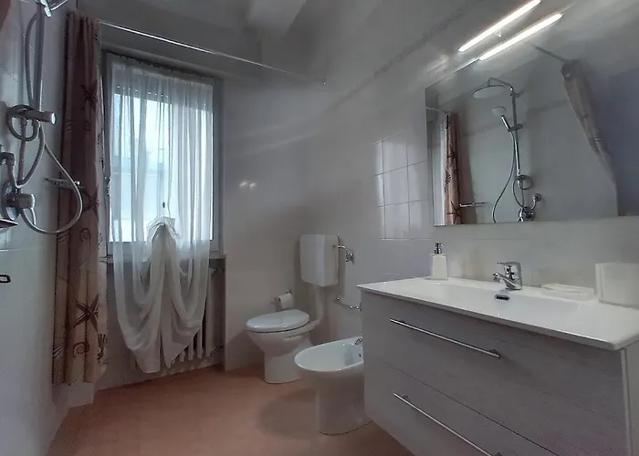 公寓 Frontespiaggia 切尔维亚